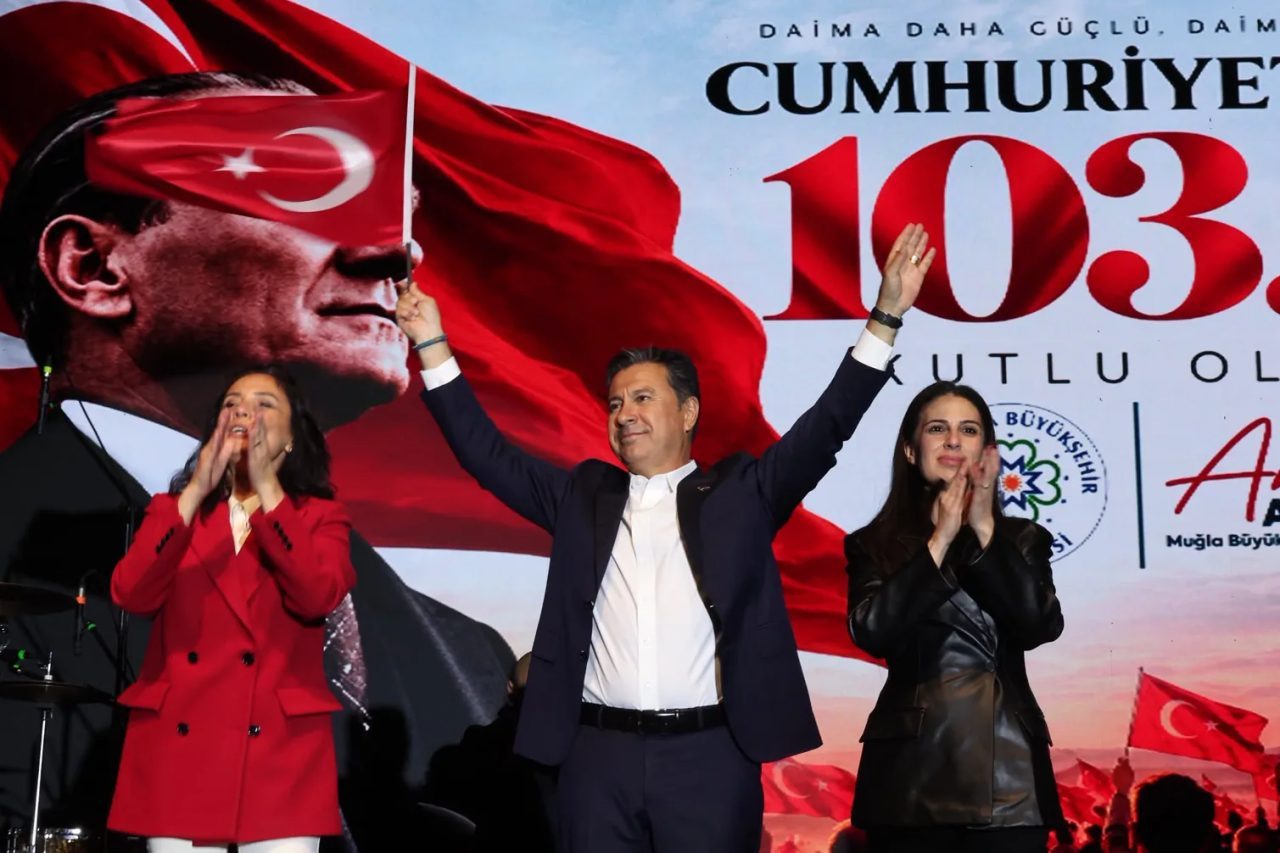 Muğla Büyükşehir Belediyesi, Cumhuriyet’in kuruluşunun 103. yıl dönümünü Menteşe ilçesinde