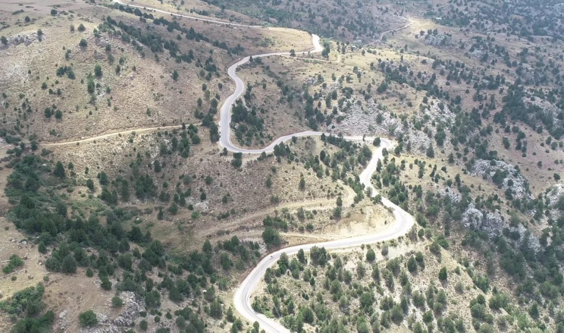 Muğla Büyükşehir Belediyesi, Seydikemer’de Girdev Yaylası ve Erendağ yollarına toplam