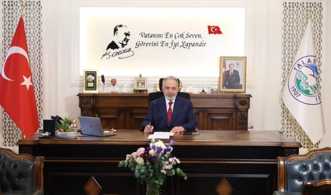 Kayseri Talas Belediye Başkanı Mustafa Yalçın, Cumhuriyet’in ilanının 103. yıl