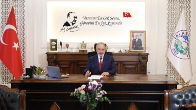 Kayseri Talas Belediye Başkanı Mustafa Yalçın, Cumhuriyet’in ilanının 103. yıl