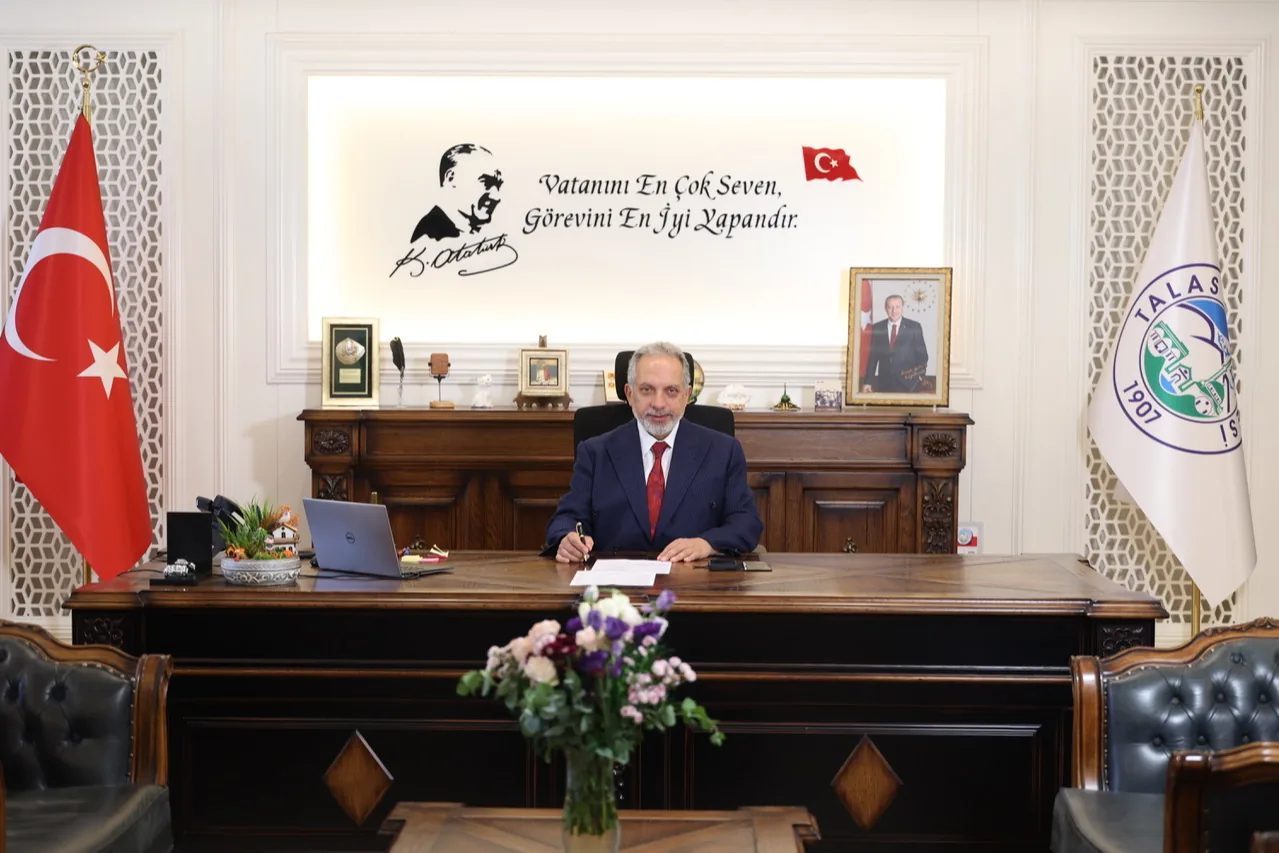 Kayseri Talas Belediye Başkanı Mustafa Yalçın, Cumhuriyet’in ilanının 103. yıl