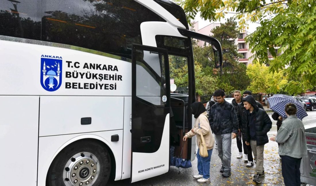 Ankara Büyükşehir Belediyesi, üniversite öğrencilerinin başkenti daha yakından tanımaları ve