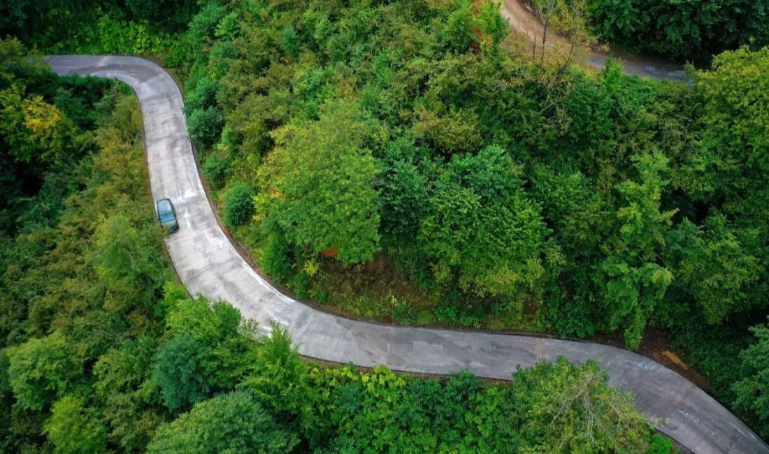 Ordu Büyükşehir Belediyesi İkizce Yoğunoluk Mahallesi Tombaşlı mevkiinde beton yol