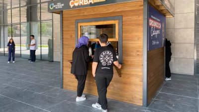Ordu Büyükşehir Belediyesi, Ordu Şehir Hastanesi’nde vatandaşlar, hasta yakınları ve