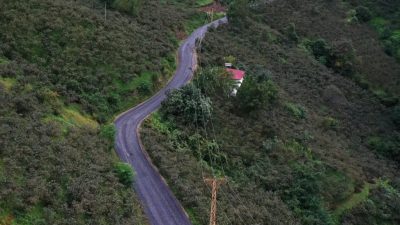 Ordu Büyükşehir Belediyesi Altınordu ilçesi Şenocak Mahallesi’nde 25 yıllık yol