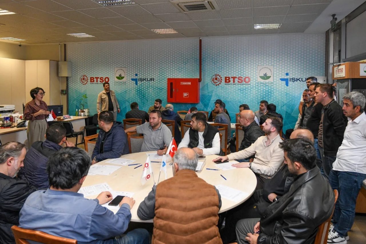 Osmangazi Belediyesi, iş arayan vatandaşlarla iş dünyasının temsilcilerini bir araya