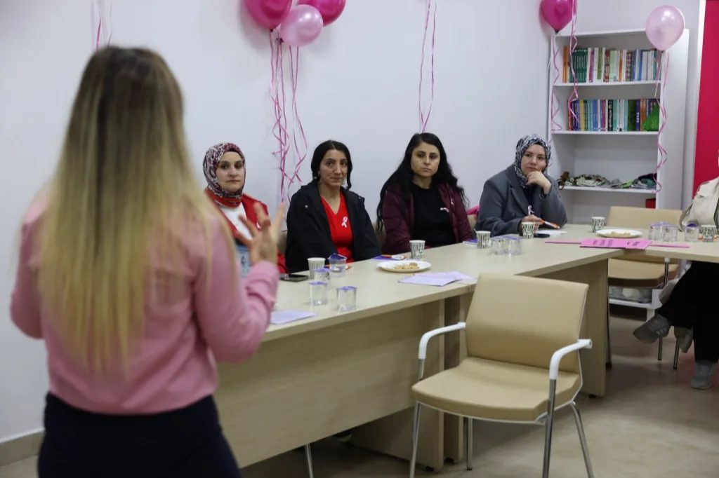 Tekirdağ Büyükşehir Belediyesi, meme kanserine karşı toplumsal duyarlılığı artırmak ve