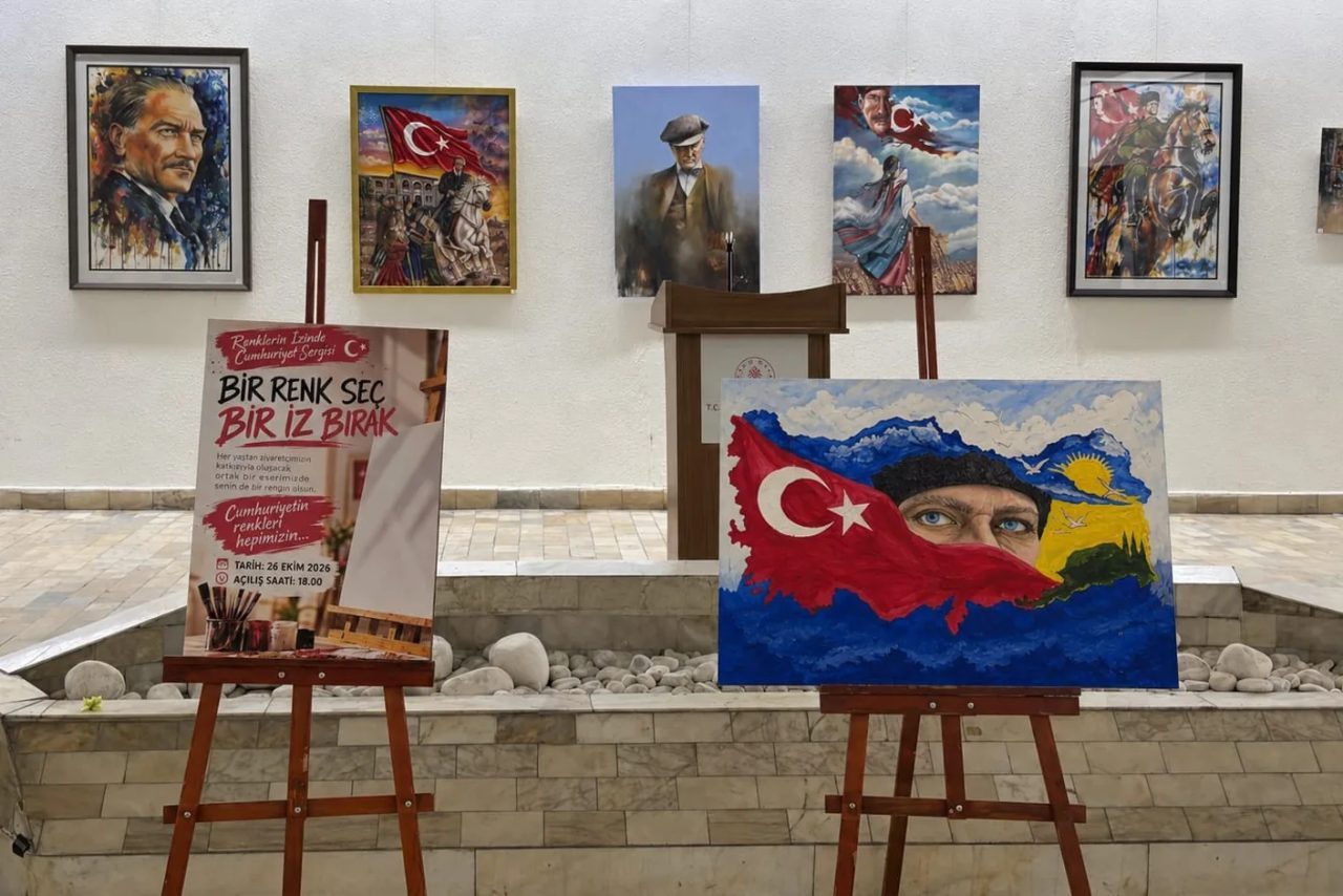 Cumhuriyet'in 103. yılı şerefine düzenlenen “Renklerin İzinde Cumhuriyet Sergisi”, 26