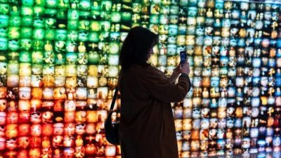 Dünyanın 14 şehrinde yüz binlerce ziyaretçiye ulaşan uluslararası Dalí Cybernetics: