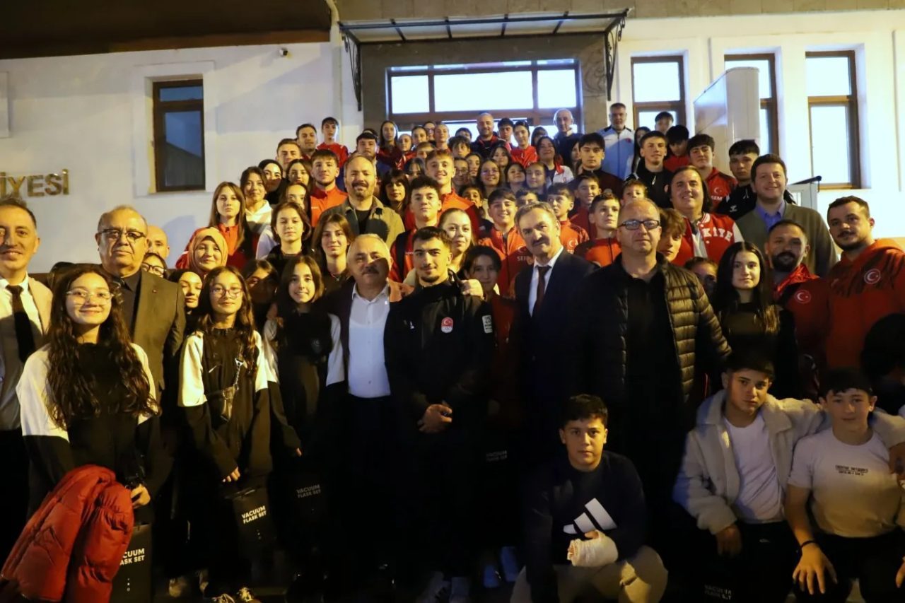 Çankırı Belediye Başkanı İsmail Hakkı Esen, 29 Ekim Cumhuriyet Bayramı