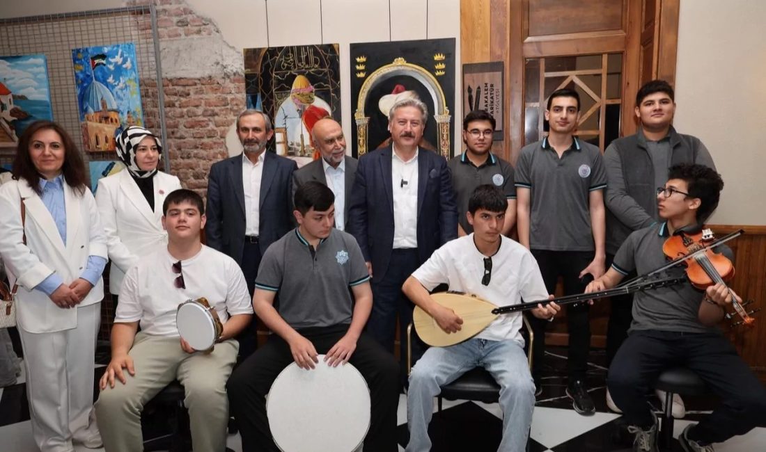 Kayseri Melikgazi Belediyesi’nin Hunat Mahallesinde hayata geçirdiği, görsel sanatlar, güzel