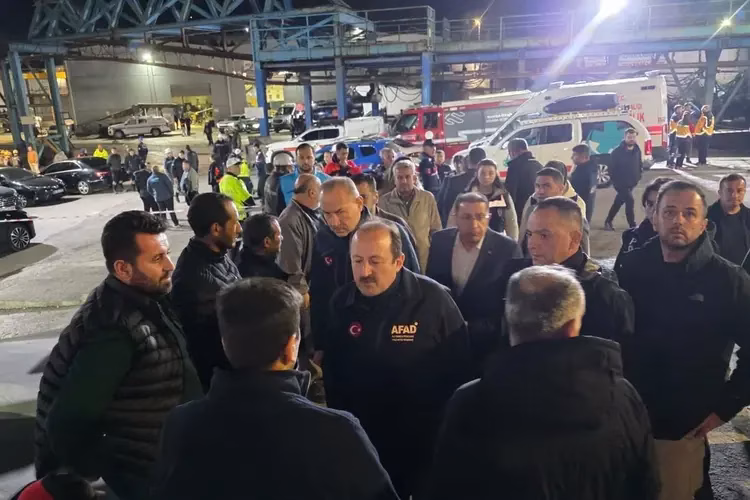 Manisa’nın Soma ilçesinde dün yaşanan maden göçüğünde 7 işçiden 2’si