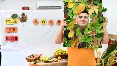 Antalya Muratpaşa Belediyesi Adalya Vakfı Engelsiz Kafe’de eğitim alan özel