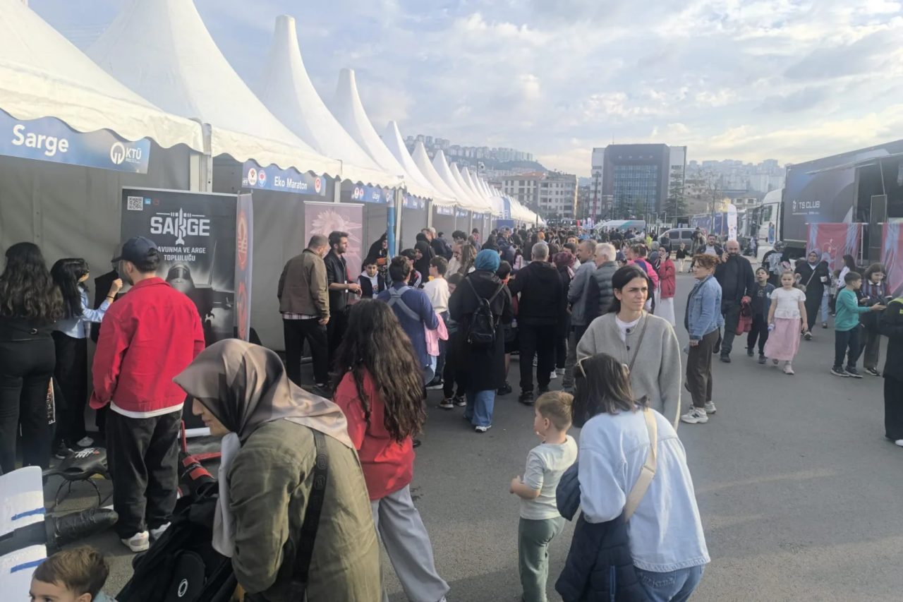 Trabzon Büyükşehir Belediyesi'nin düzenlediği BilimFest Trabzon, üç günde 223 bin