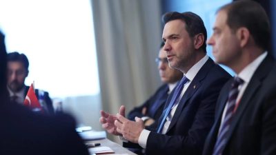 Enerji ve Tabii Kaynaklar Bakanı Alparslan Bayraktar, Rusya’da nükleer mühendislik