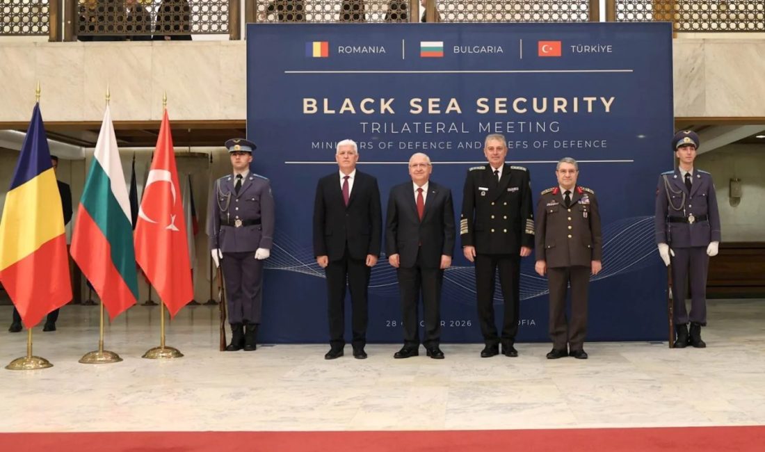 Millî Savunma Bakanı Yaşar Güler ve Genelkurmay Başkanı Orgeneral Selçuk