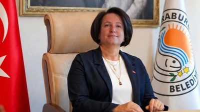 Yeni Parti’den istifa eden Karaburun Belediye Başkanı İlkay Girgin Erdoğan,