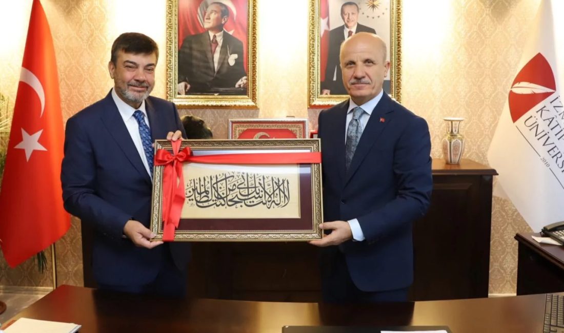 YÖK Başkanı Prof. Dr. Erol Özvar, İzmir Kâtip Çelebi Üniversitesi'ni